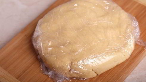 тарталетки с лимонно-лаймовым кремом и меренгой