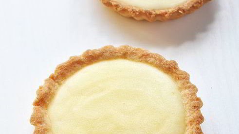 тарталетки с лимонным кремом и меренгой