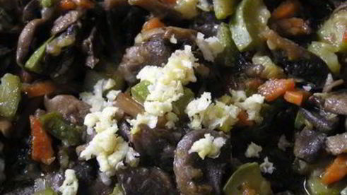 тарталетки с начинкой из овощей и грибов