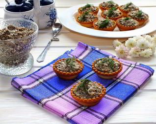 Тарталетки с паштетом