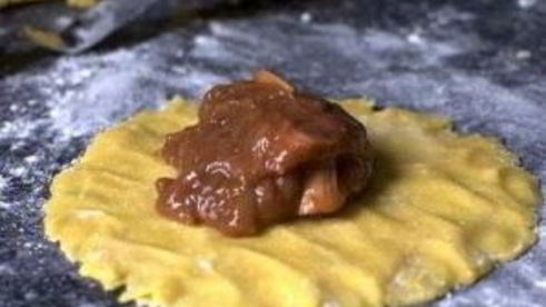 тарталетки с ревенем