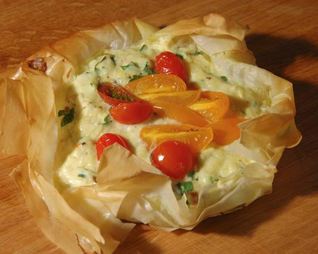 Тарталетки с рикоттой и помидорами черри