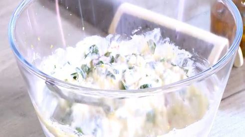 тарталетки с рикоттой и помидорами черри