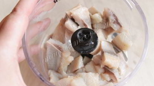 тарталетки с сельдью и творогом