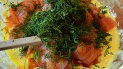 тарталетки с семгой и авокадо