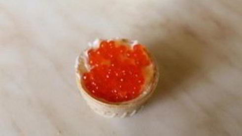 тарталетки с сыром и икрой