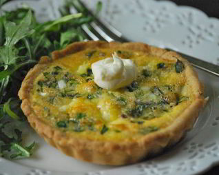 Тарталетки с творожным сыром и зеленью