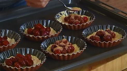 тарталетки с вишней