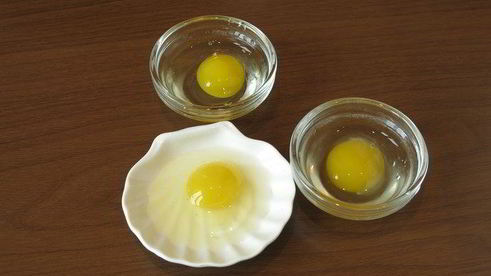 тарталетки с яйцом пашот