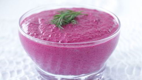 тарталетки со свекольным муссом и сельдью