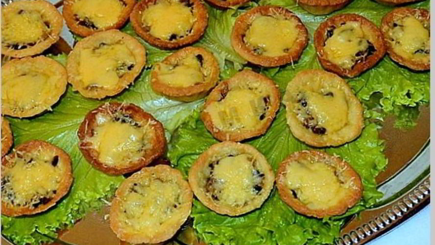 Рецепт творожные тарталетки с грибами и сыром