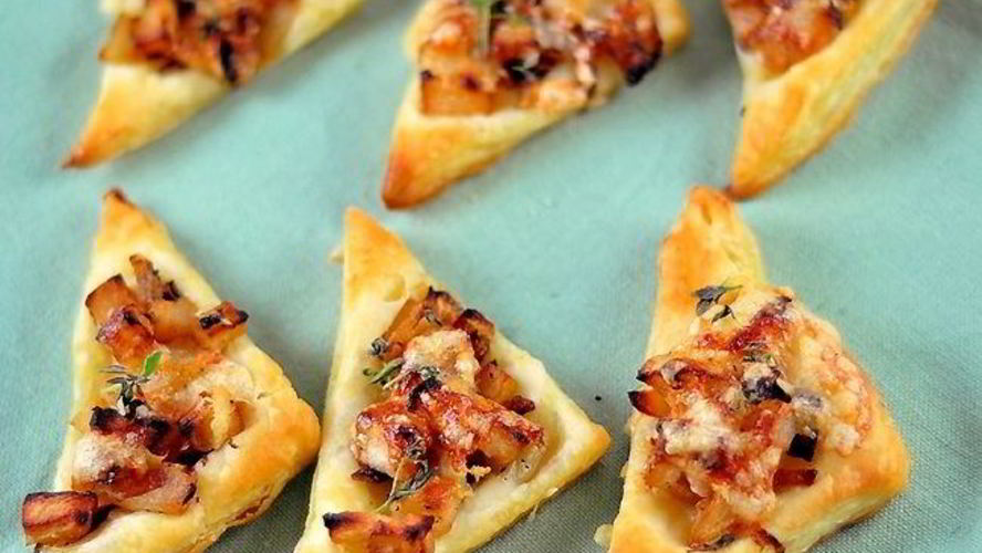 Рецепт яблочно-луковые тарталетки