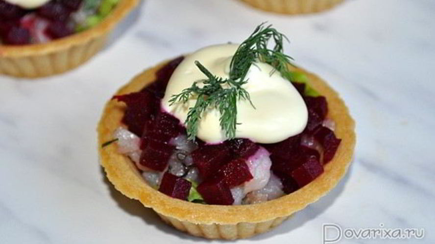 Рецепт закуска с селедкой и свеклой в тарталетках