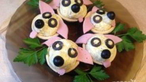 закуска в тарталетках собачки