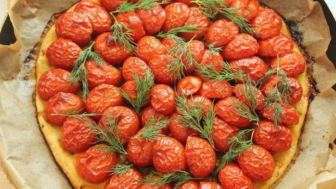 картофельный тарт с черри и укропом