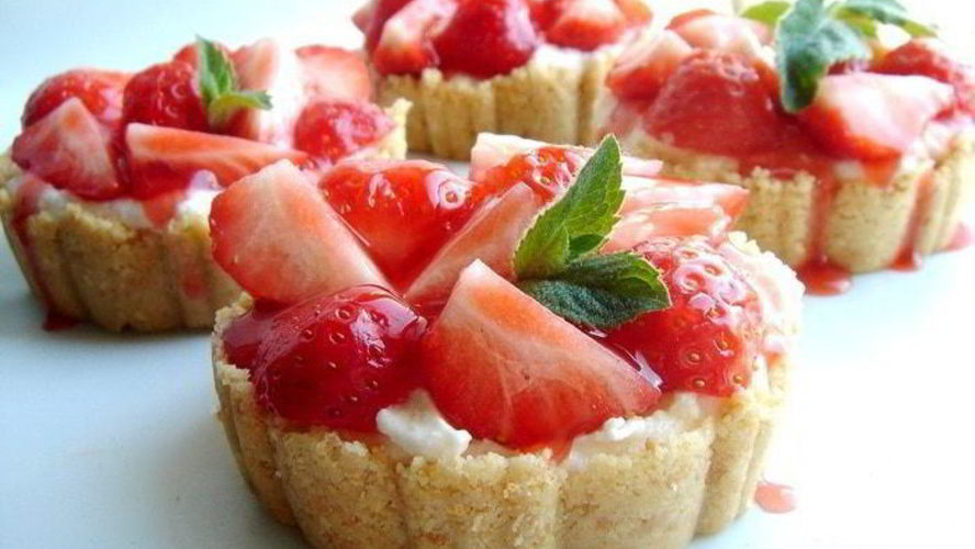 Рецепт клубничный тарт с манным пудингом