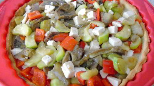 сметанный тарт с овощами и фетой