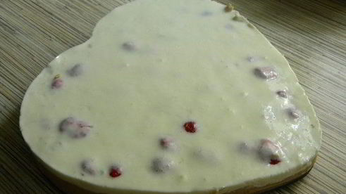 тарт из печенья с нежной начинкой из клубники