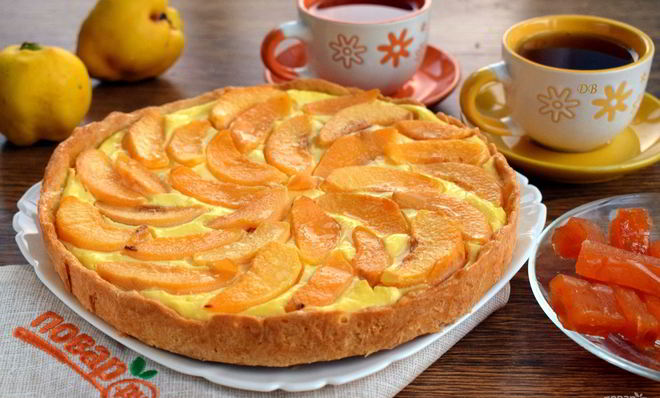 Тарт с айвой и рикоттой