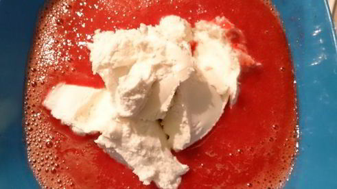 тарт с клубничным муссом и желе