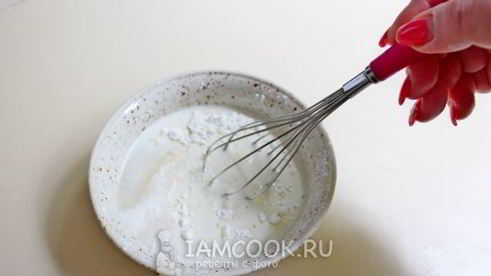 тарт с кремом из пудинга и клубники