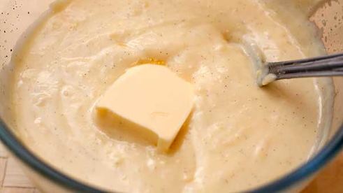 тарт с малиной и розмариновым кремом