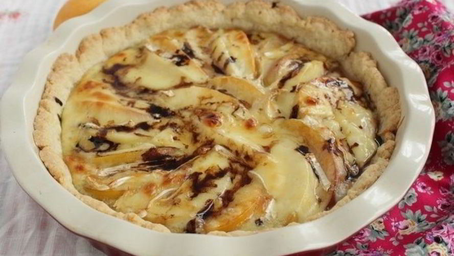 Рецепт тарт с персиками и сыром бри