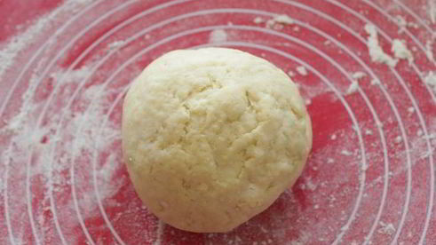 тарт с ревенем и миндальным кремом