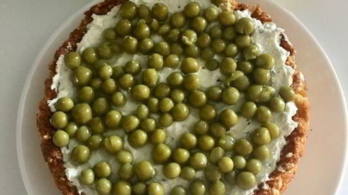 тарт с творогом, овощами и зеленью