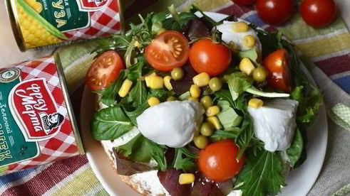 тарт с творогом, овощами и зеленью