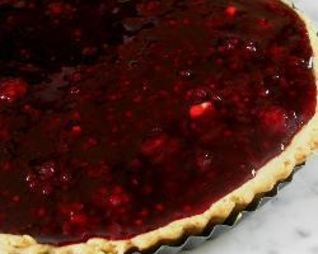 Тарт с ягодами и лимонным кремом