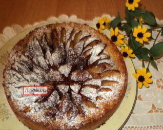 Тарт со сливами