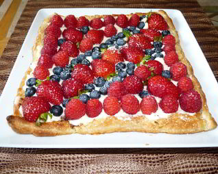 Тарт со свежими ягодами