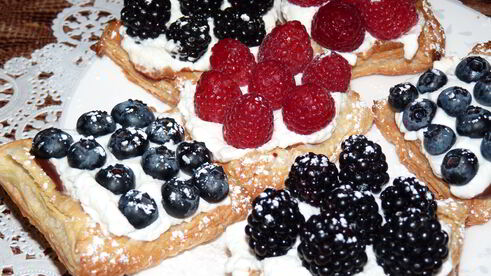 тарт со свежими ягодами