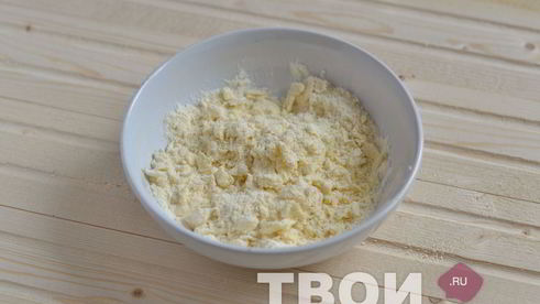 тарты с копченой курицей и шпинатом