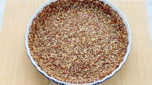 вегетарианский тарт с бананом и авокадо