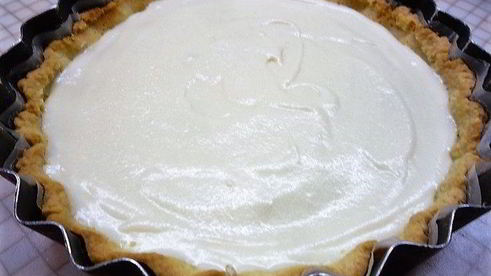 вишневый тарт с лаймом и заварным кремом