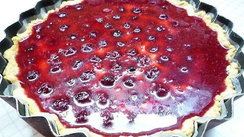 вишневый тарт с лаймом и заварным кремом