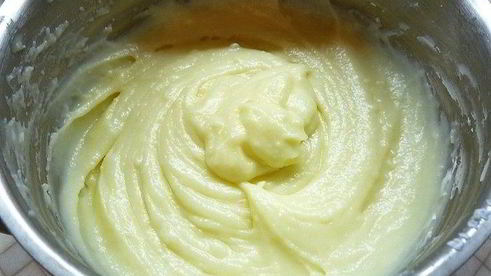 вишневый тарт с лаймом и заварным кремом