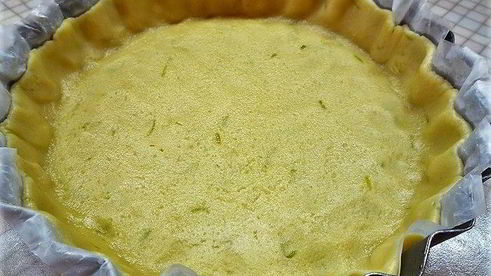 вишневый тарт с лаймом и заварным кремом