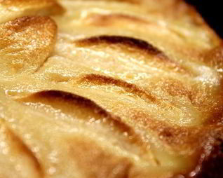 Яблочный тарт с карамельным кремом