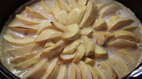 яблочный тарт с карамельным кремом