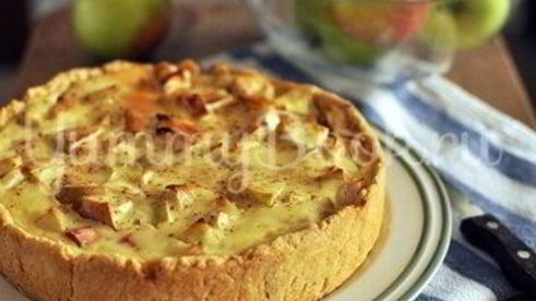 яблочный тарт с ревенем