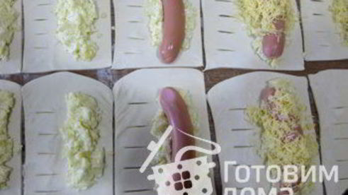 вкусняшки сосиски в тесте с картошкой и сыром