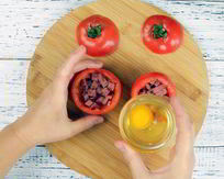 Яичница с помидорами