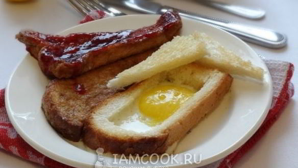 Рецепт Яичница по-бирмингемски и чайные тосты