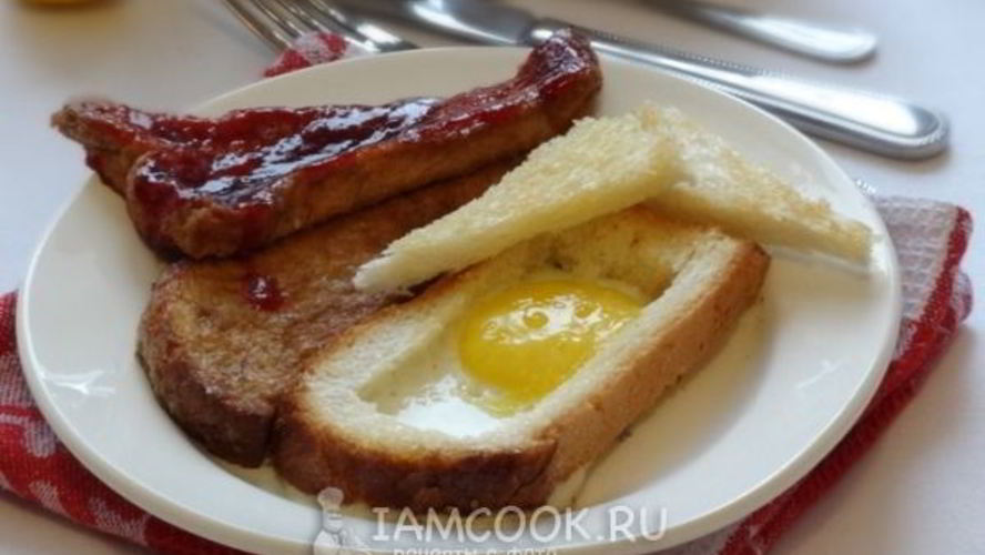 Рецепт яичница по-бирмингемски и чайные тосты