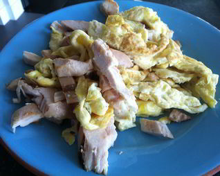 Яичница с курицей