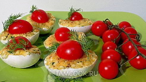 яйца, жаренные в скорлупе