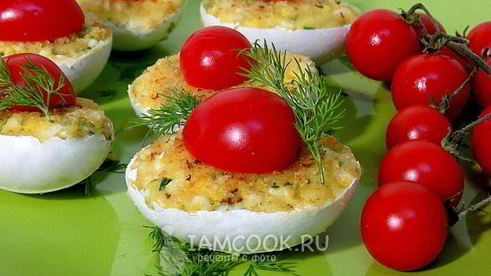 яйца, жаренные в скорлупе